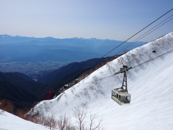 山の積雪はどれくらい？